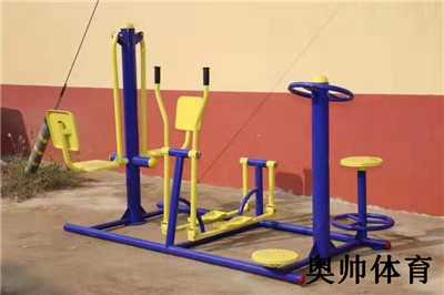 農(nóng)村廣場(chǎng)健身路徑器材安裝完成_健身器材源頭廠家